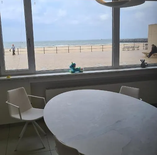 Frontaal Gelijkvloers Seaview 80m² 2 Slp Apartamento