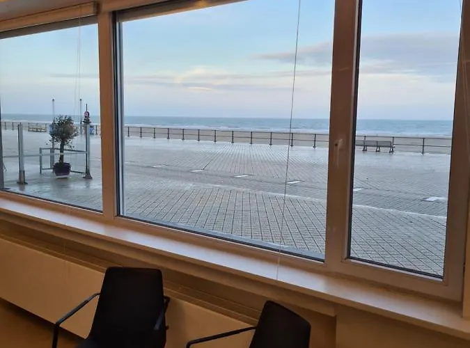 Apartment Frontaal Gelijkvloers Seaview 80m² 2 Slp *